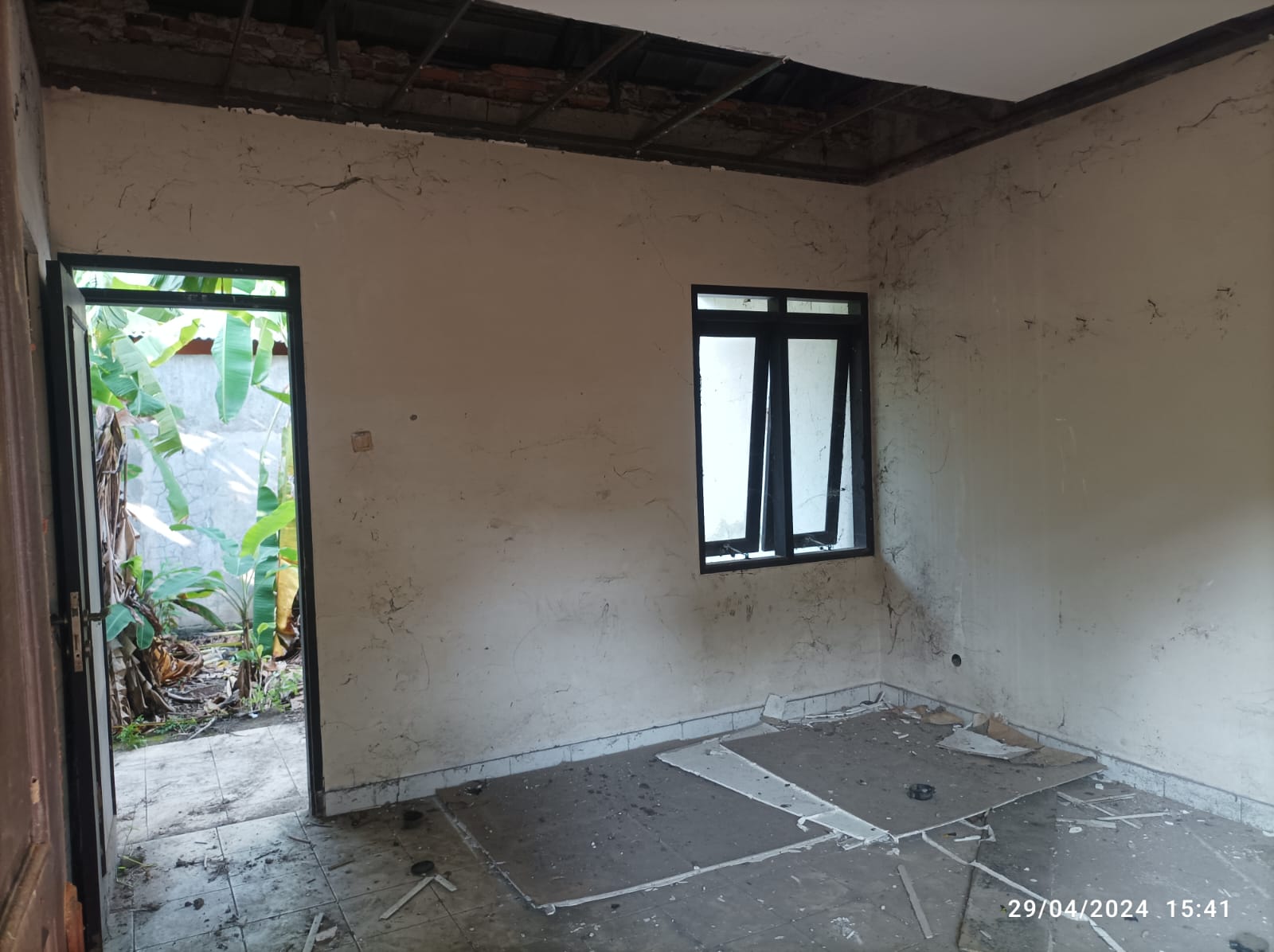 Rumah Dijual di Cluster Simprug Garden Jababeka Cikarang